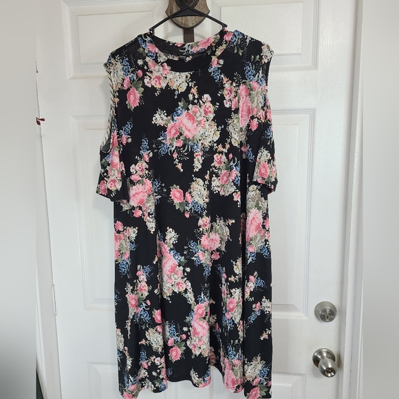 My Story Woman's Long Sleeve Dress, Size: Large Color: Black with Floral Print - Picture 2 of 14